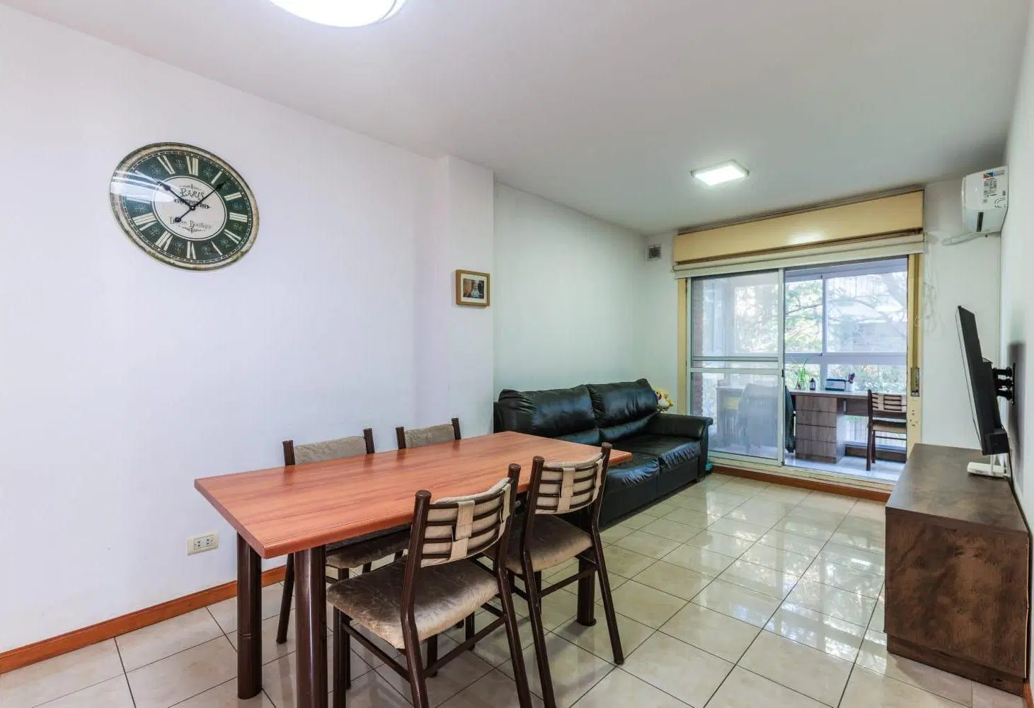 EN VENTA SEMIPISO CALIDAD BAUEN. 2 DORMITORIOS CON BALCON CERRADO AL FRENTE. MARTIN, ROSARIO. 1