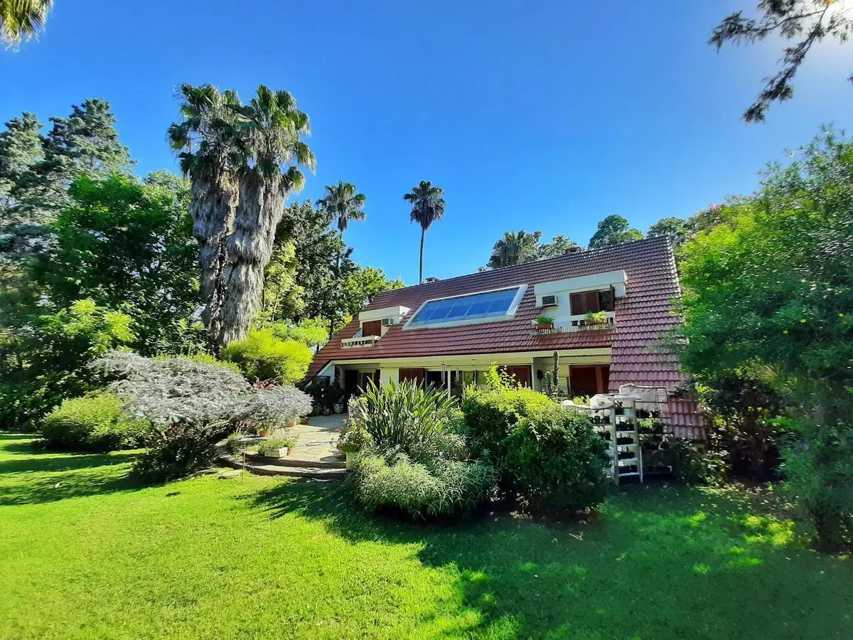 Cotos de la Alameda. Casa VENTA O PERMUTA. Ideal para emprendimientos comerciales. 3