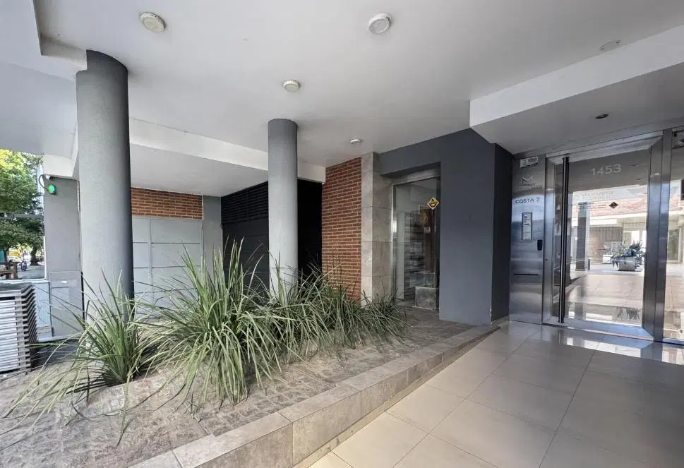 Departamento en barrio martin 4