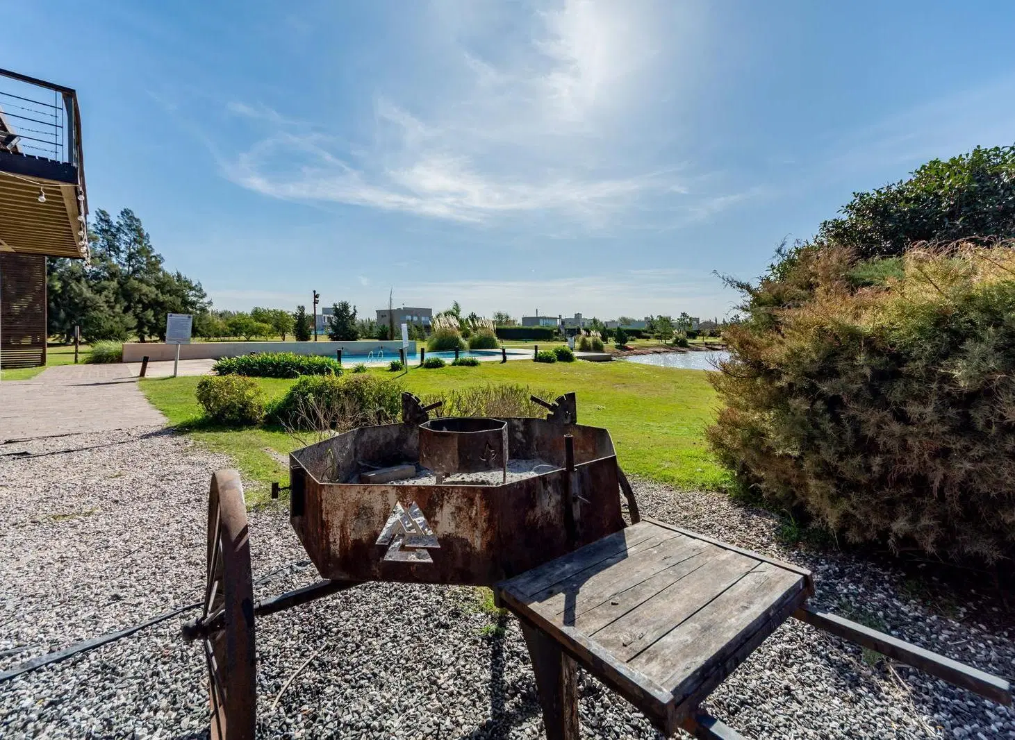 Terreno frente al lago en Venta B° Puerto Roldán 1537 m2 3