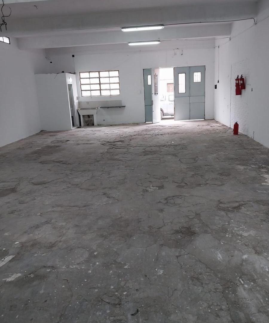 Foto de Nave Industrial Galpón Deposito - 227 m2 La Florida - Apto Crédito Permuta, imagen 5