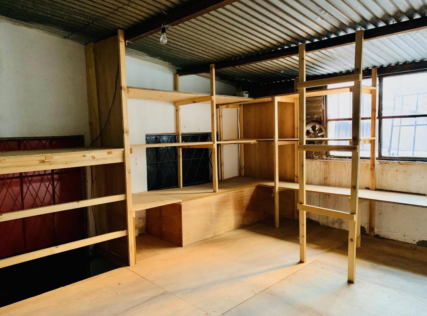 Foto de VENTA - LOCAL COMERCIAL - A RECICLAR - CENTRO Oportunidad, imagen 4