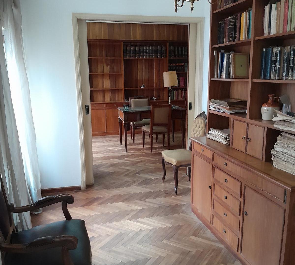 Foto de Venta Casa 4 Dormitorios, Oficina, Patio, 4 Baños cochera en Victoria, imagen 2