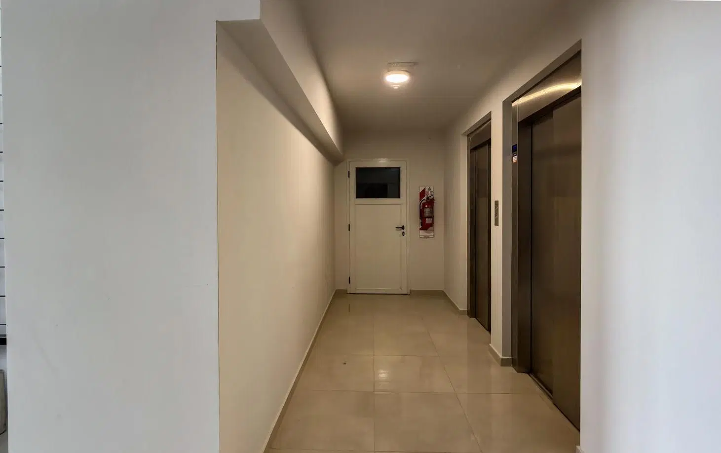 VENTA Departamento a estrenar de un dormitorio al frente, con balcón corrido 4