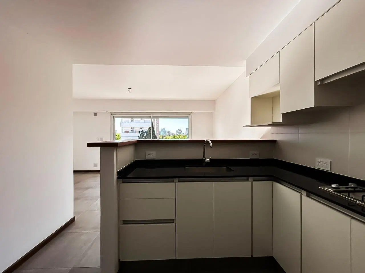 Departamento monoambiente en venta Echesortu con balcón. Entrega 2025 3