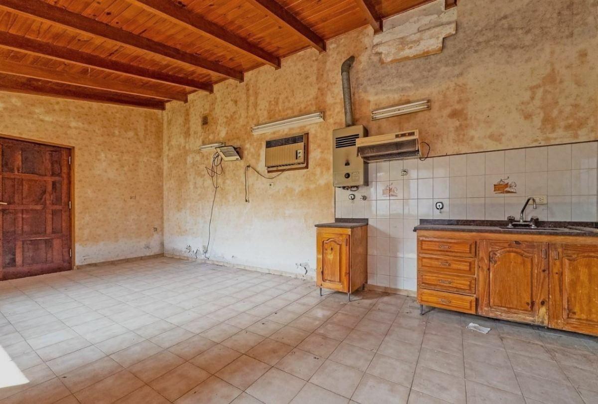 Foto de Casa + Lote en Venta Belgrano 3 dormitorios cochera. Salida a dos calles, imagen 5