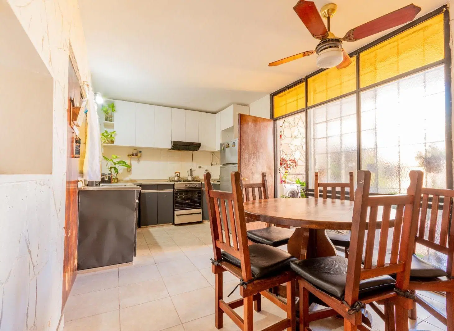 VENTA/PERMUTA - Casa 3 dormitorios, con patio y cochera - Alberdi, Rosario 1