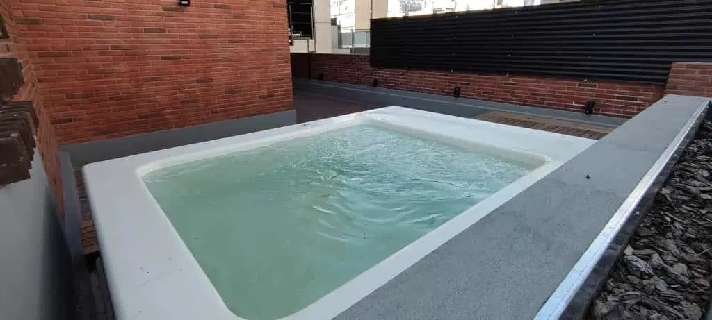 Departamento 3 DORMITORIOS. BALCON TERRAZA / PARRILLERO Pileta exc. -Exclusivo - Amenities- Lourdes 5