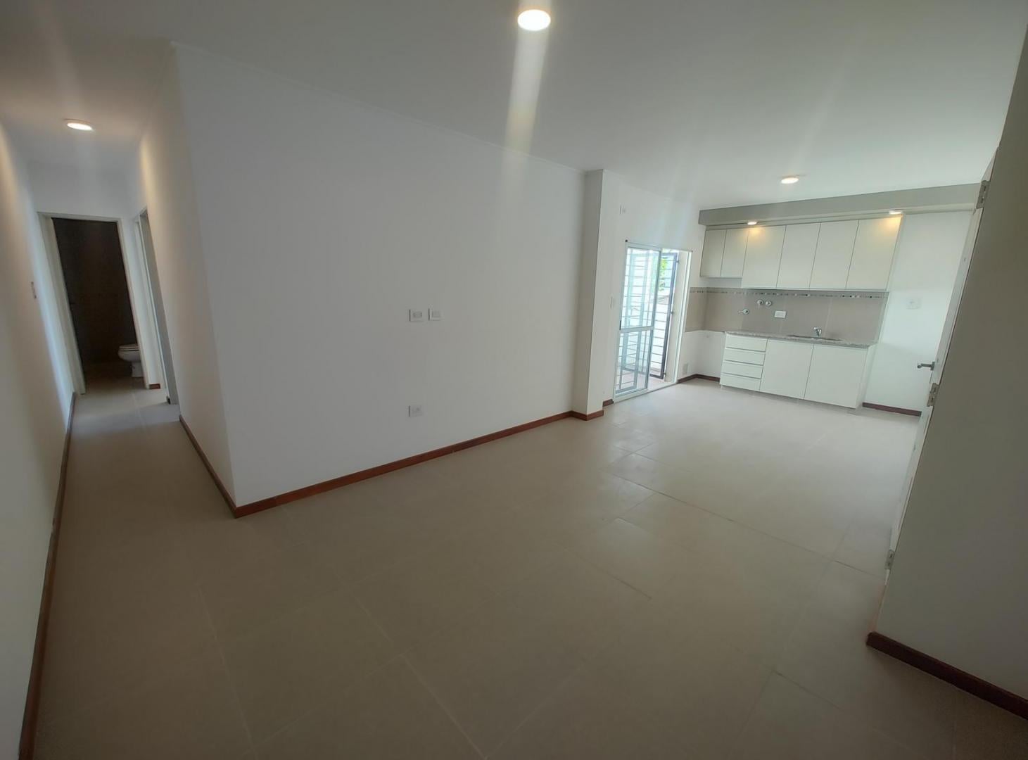Foto de VENTA | Departamento 2 dormitorios con balcón U7 – Los Plátanos 170, imagen 4