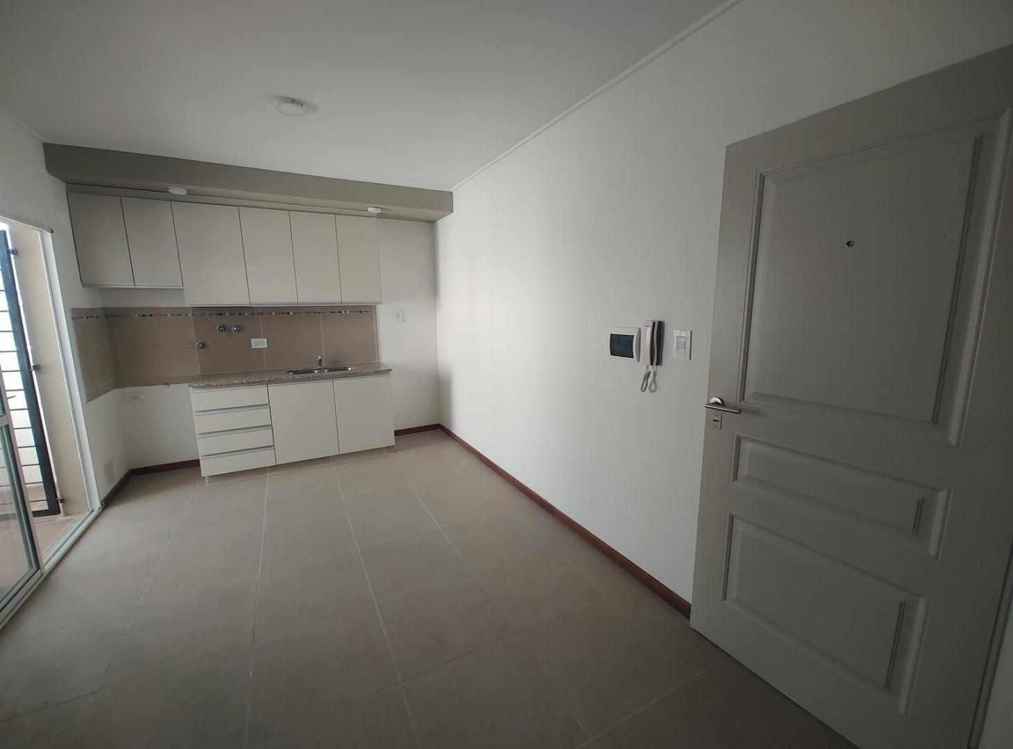 Foto de VENTA | Departamento 2 dormitorios con balcón U7 – Los Plátanos 170, imagen 5