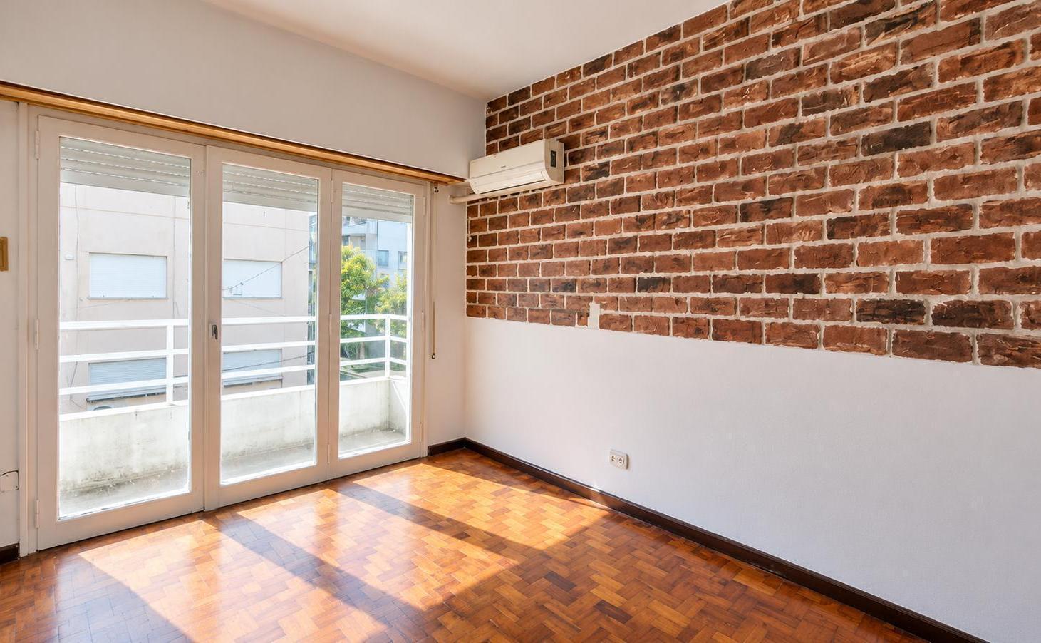 Foto de Departamento 2 dormitorios en Alquiler Balcarce y Guemes - 2do piso, imagen 3