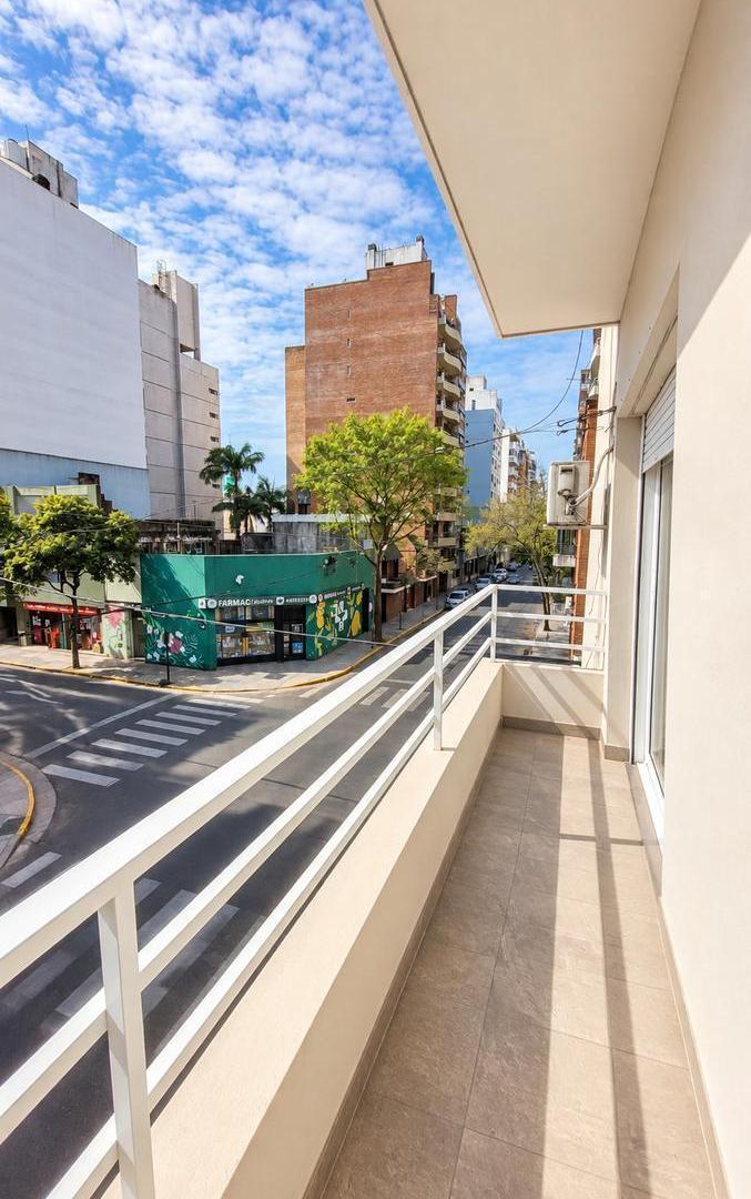 Foto de Departamento 2 dormitorios en Alquiler Balcarce y Guemes - 2do piso, imagen 2
