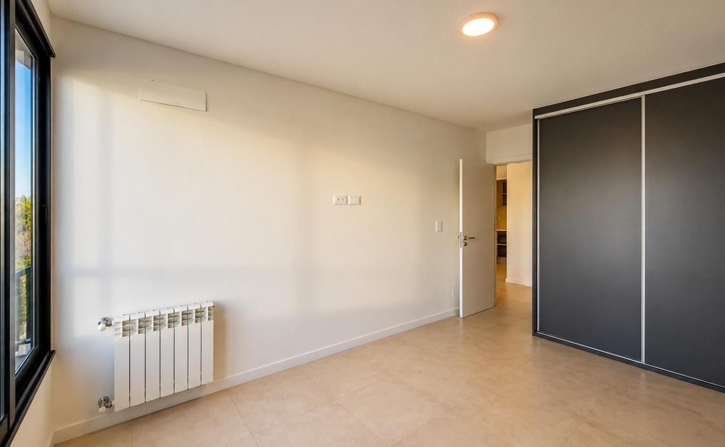 Foto de Venta depto. 1 dormitorio más escritorio. 55m2. En edificio Ana, imagen 5