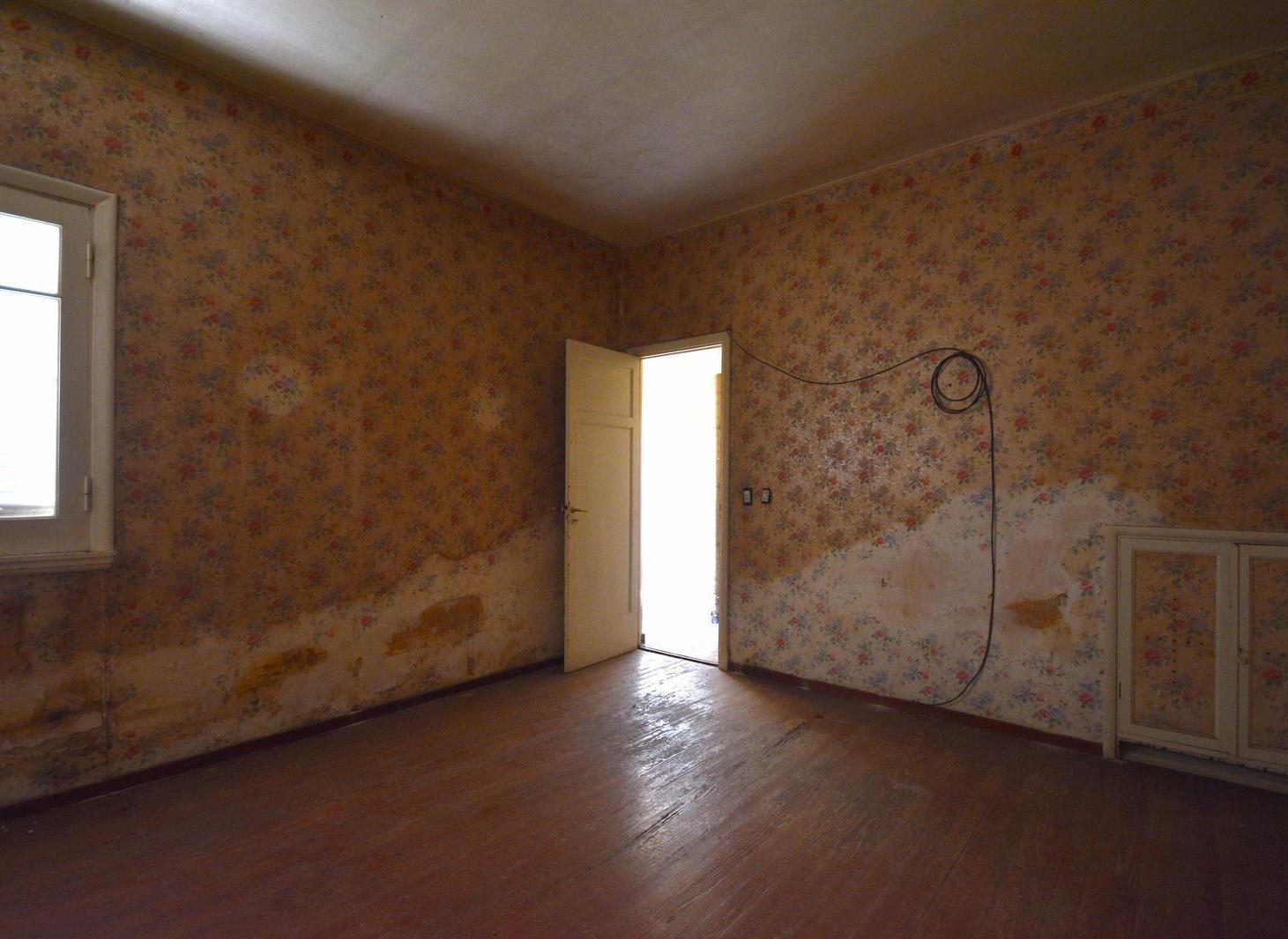 Foto de Casa + Lote en Venta Belgrano 3 dormitorios cochera. Salida a dos calles, imagen 2