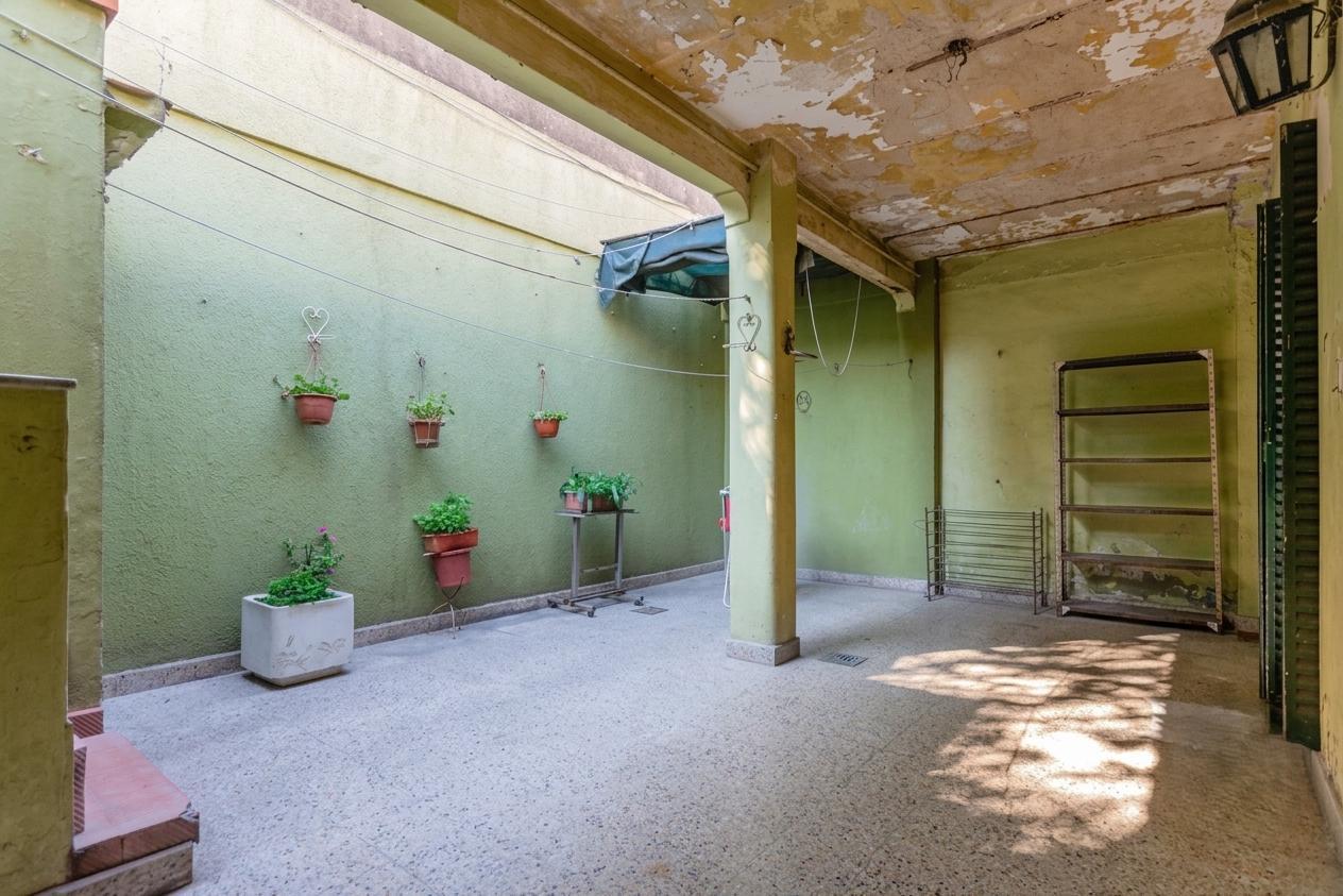 Foto de Venta Casa Luis Agote 3 Dorm, Cochera y Local - Oportunidad!, imagen 1