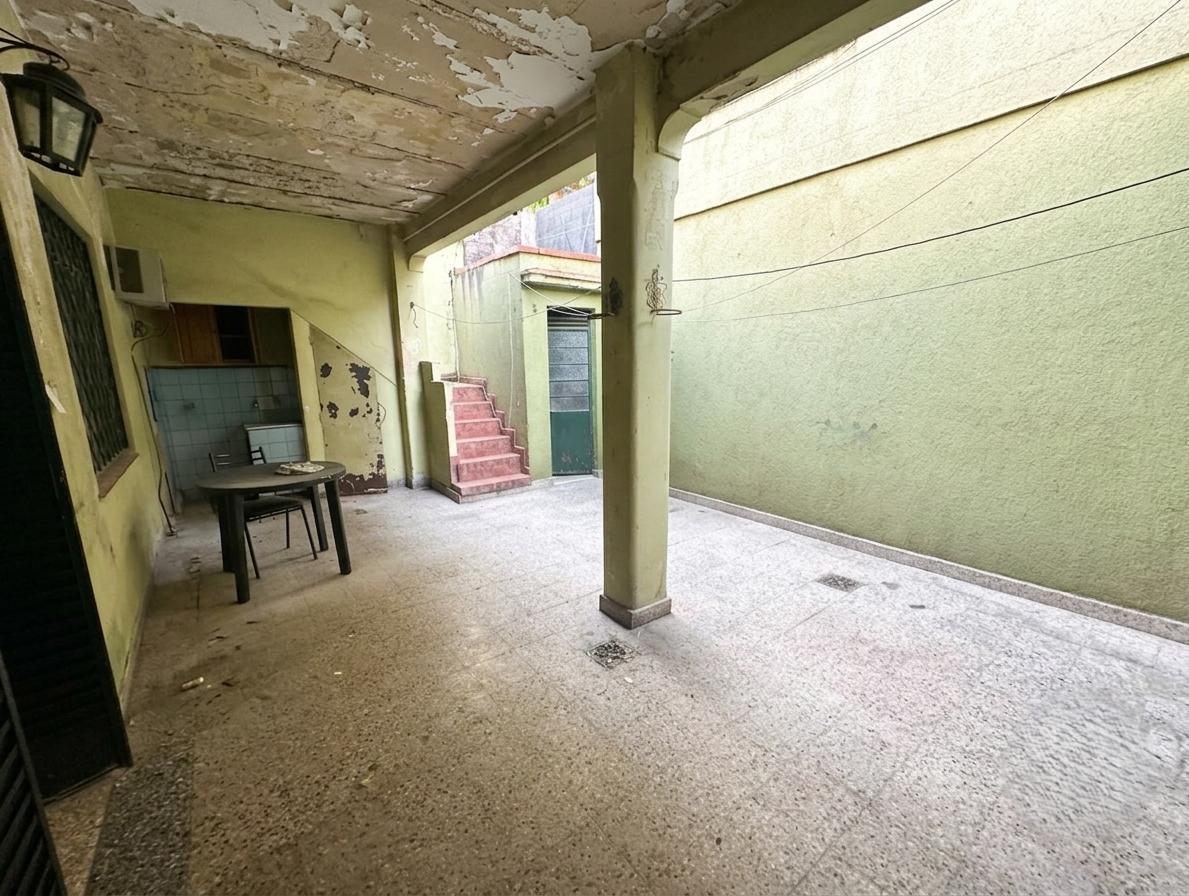 Foto de Venta Casa Luis Agote 3 Dorm, Cochera y Local - Oportunidad!, imagen 2
