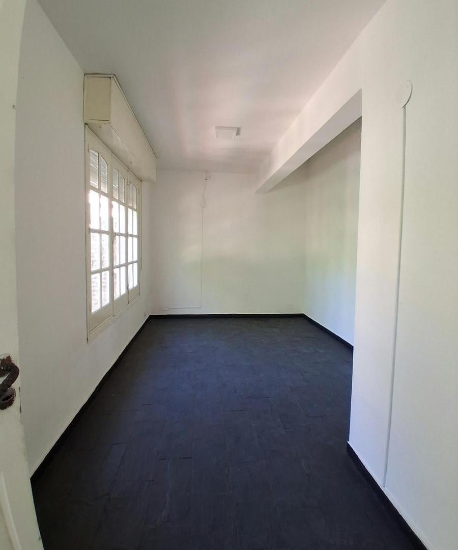 Foto de Venta Casa de 2 dormitorios y terraza, en planta alta., imagen 2