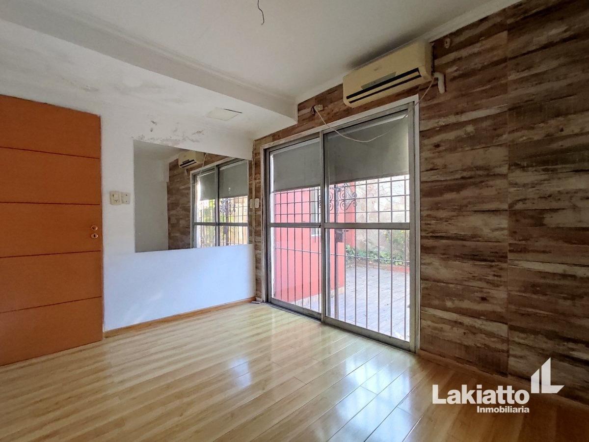 Casa 3 Dorm C/2 Cocheras y Consultorio Odontologico - Montevideo 5400 - Belgrano 3