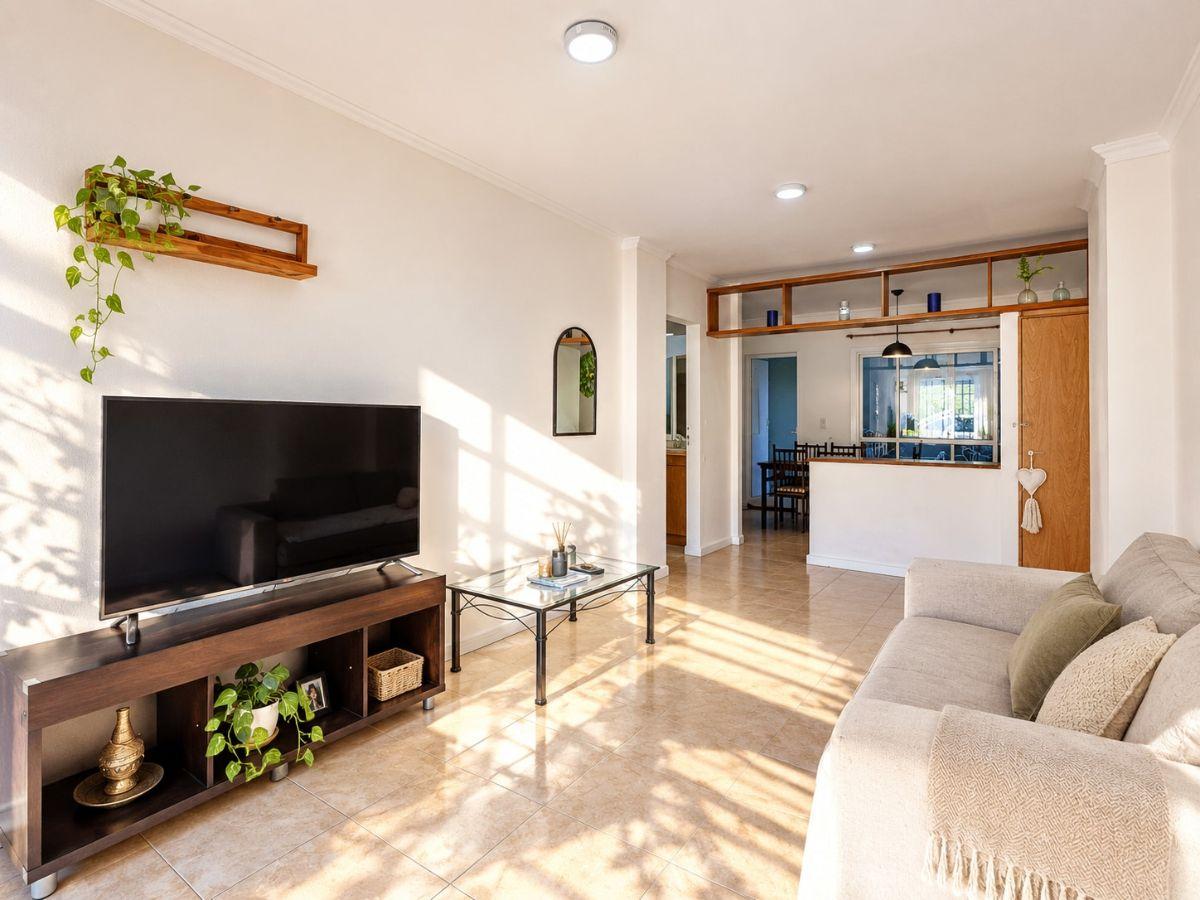 Departamento un dormitorio con patio en venta en Arroyito