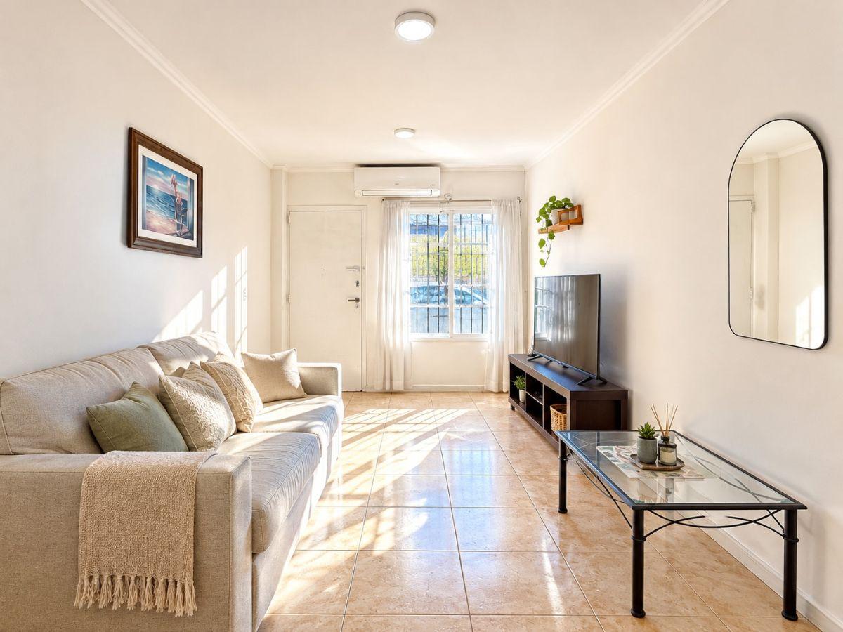 Foto de Departamento un dormitorio con patio en venta en Arroyito, imagen 2