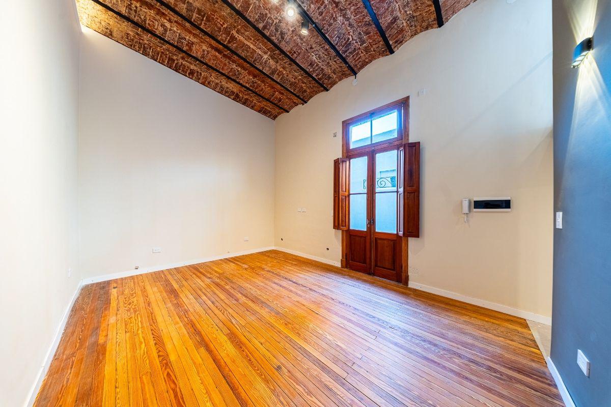 Foto de Duplex de 2 dormitorios con patio en venta en Corrientes 1500, imagen 3