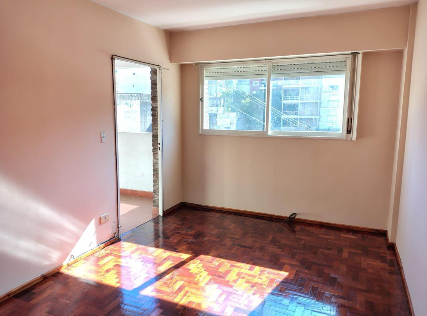 Venta Departamento 2 dormitorios Pellegrini 1700 Abasto Rosario
