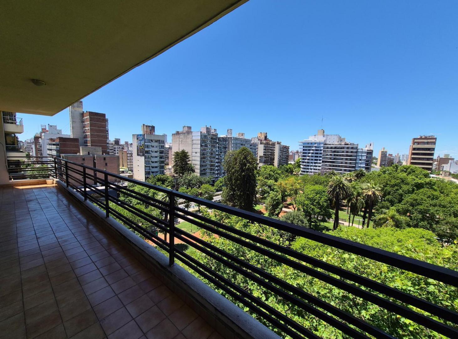 Foto de VENTA Departamento 4 dormitorios Laprida 1700 PLAZA LOPEZ, imagen 4