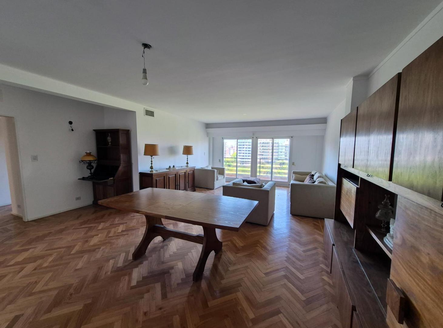 Foto de VENTA Departamento 4 dormitorios Laprida 1700 PLAZA LOPEZ, imagen 2