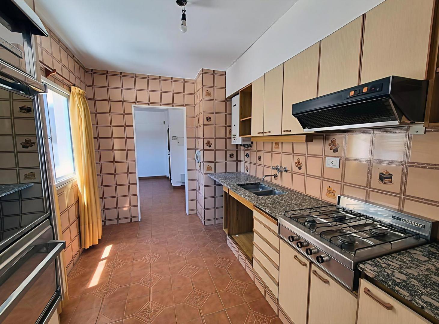 Foto de VENTA Departamento 4 dormitorios Laprida 1700 PLAZA LOPEZ, imagen 5