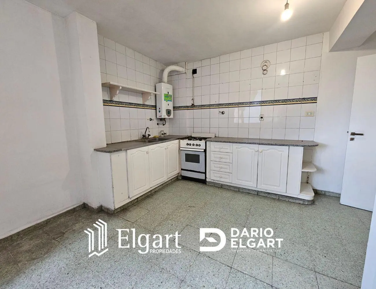 Departamento 6 ambientes 3 dormitorios. | Rondeau al 500 2