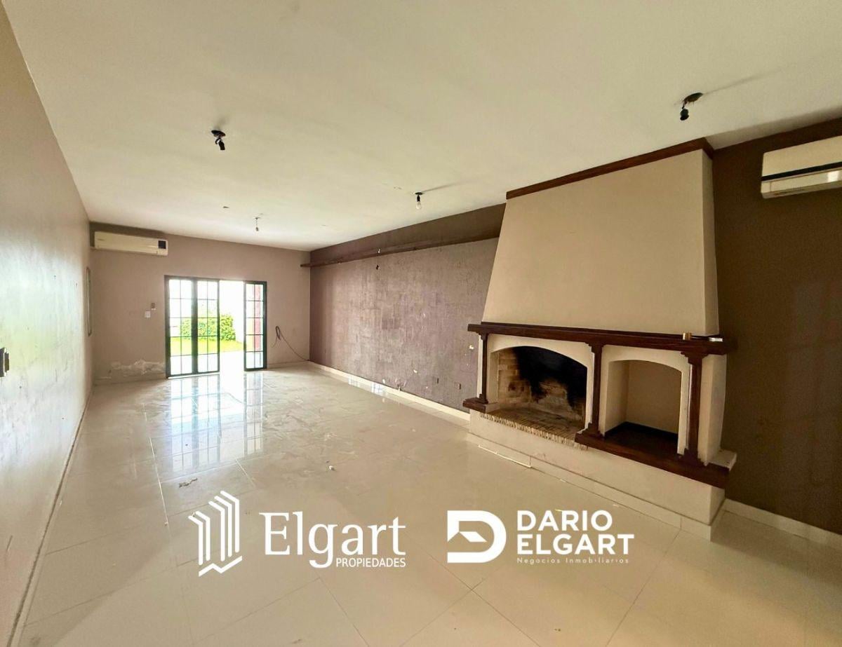 Foto de VENTA | CASA EN ESQUINA CON PILETA Y GARAJE PARA 3 VEHÍCULOS, imagen 4