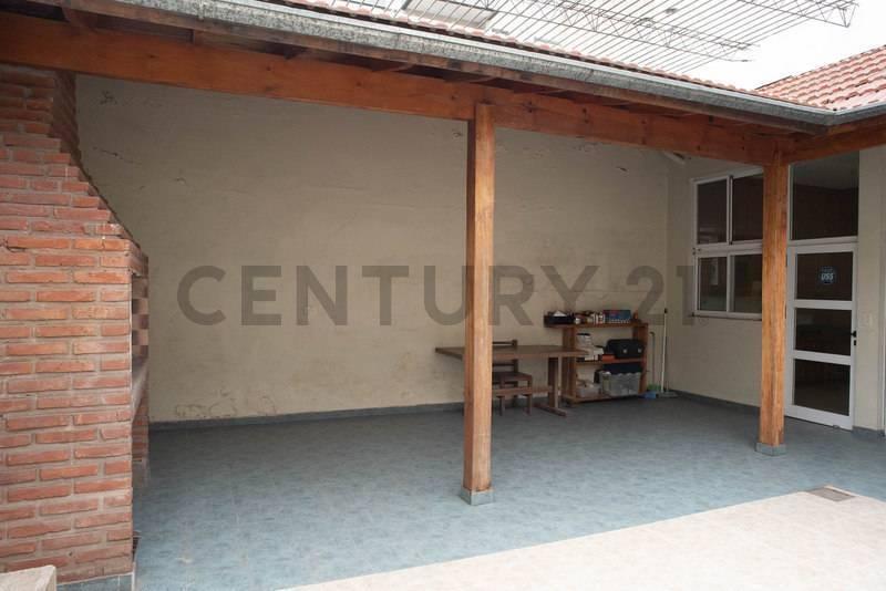 En Venta Excelente Casa Sobre Lote Propio Ideal Vivienda Mul 4