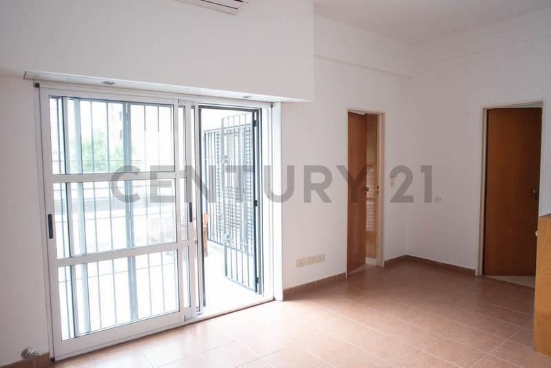 En Venta Excelente Casa Sobre Lote Propio Ideal Vivienda Mul 3