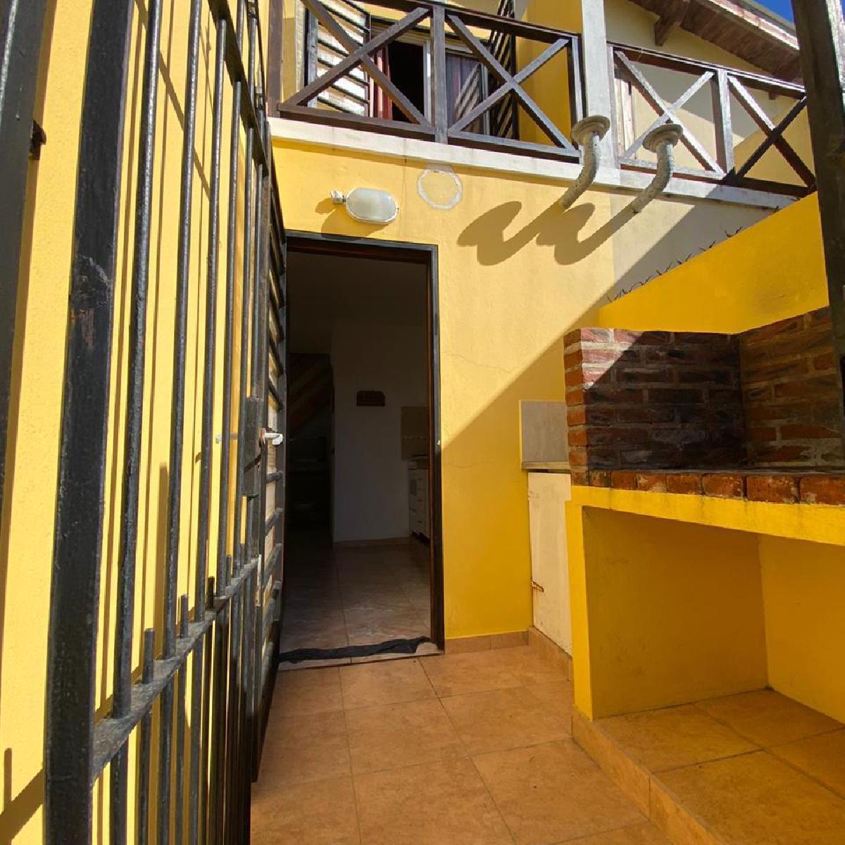 Duplex en Calle 60 Entre Costanera y 1 Mar del Tuyu 4