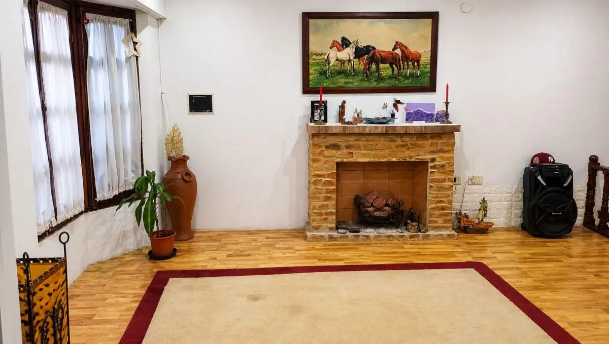 CASA 4 DORMITORIOS + PILETA 4