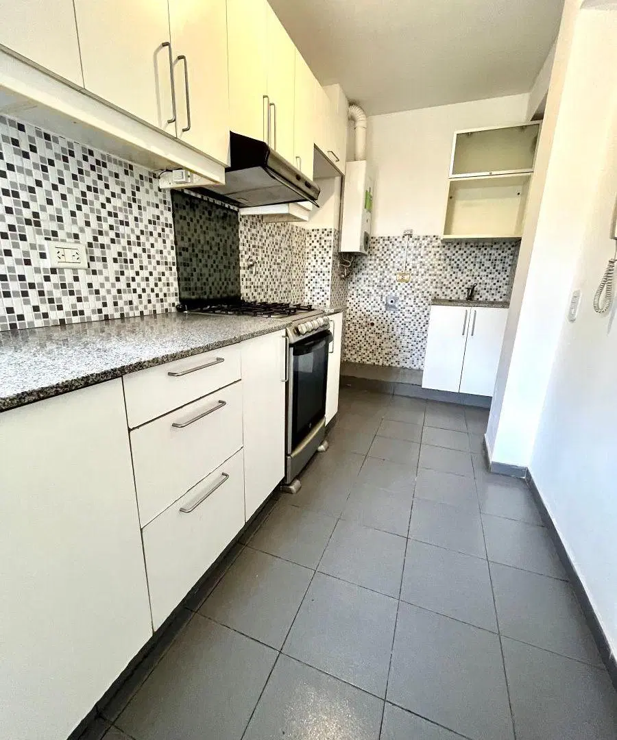 DEPARTAMENTO DE 2 DORMITORIOS EN ALQUILER EN BARRIO MARTIN ROSARIO 4