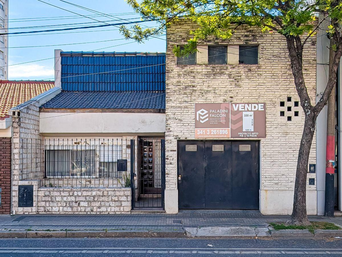 CASA DE 4 DORMITORIOS EN VENTA DE 330 M2 EN ROSARIO
