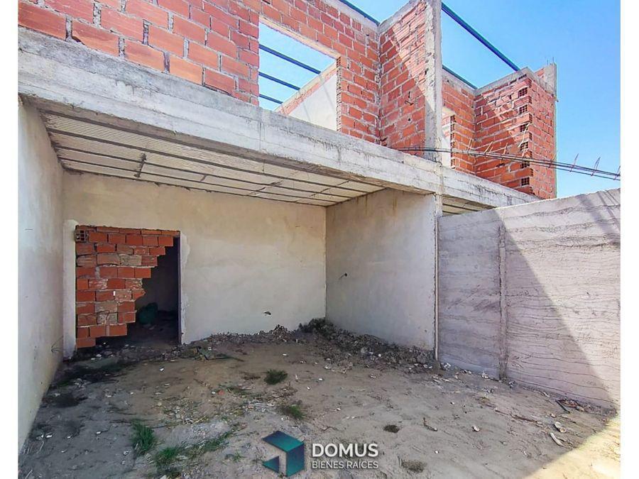 VENTA DUPLEX A TERMINAR EN LA JORGELINA (ZONA SAN CARLOS, ZONA SUR)