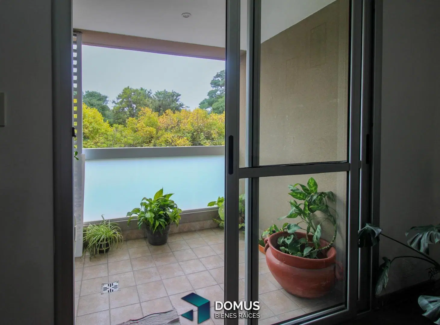 VENTA DEPARTAMENTO FRENTE A PLAZA ALVARADO 5