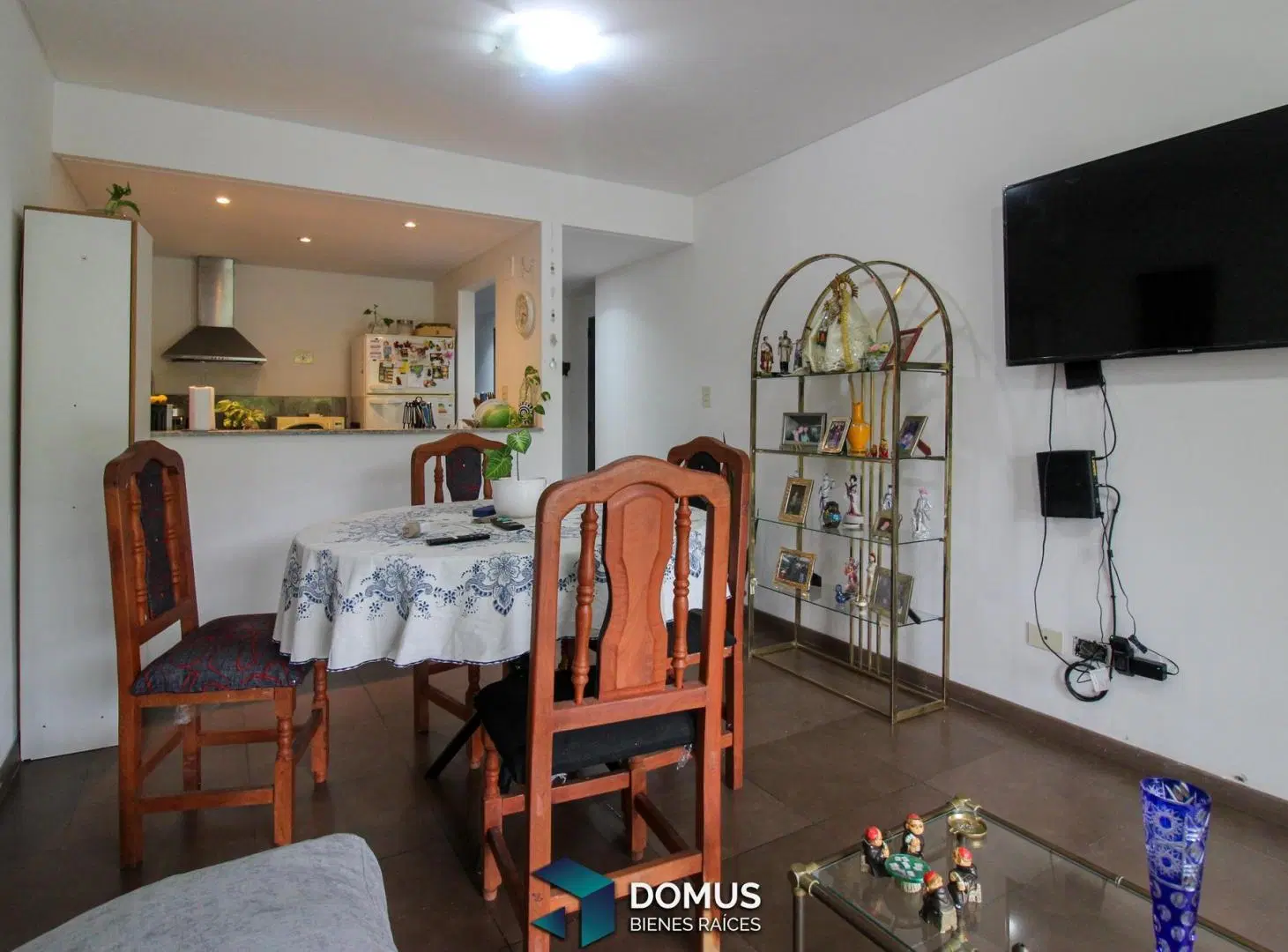VENTA DEPARTAMENTO FRENTE A PLAZA ALVARADO 8