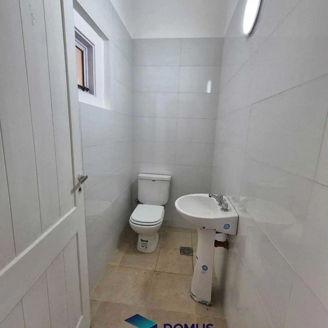 ALQUILER COMERCIAL AVDA SAN MARTIN 5