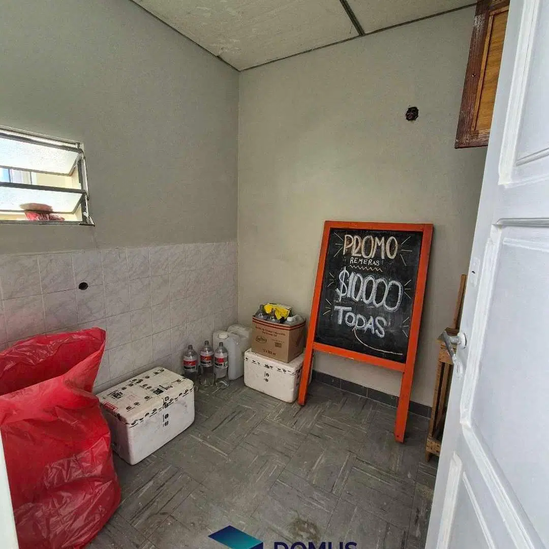 ALQUILER COMERCIAL AVDA SAN MARTIN 4