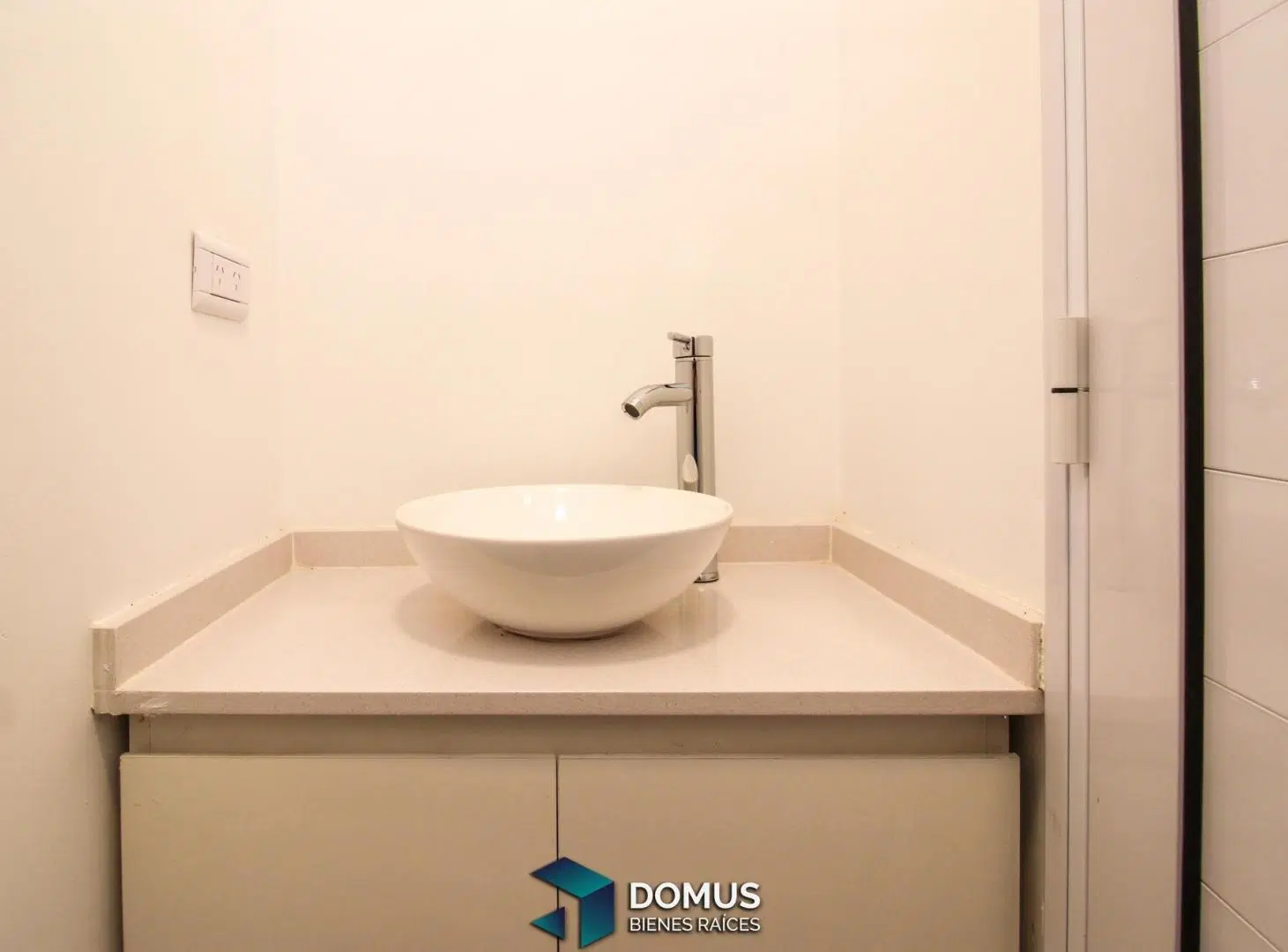 VENTA CASA A ESTRENAR EN EKO DISTRITO 3