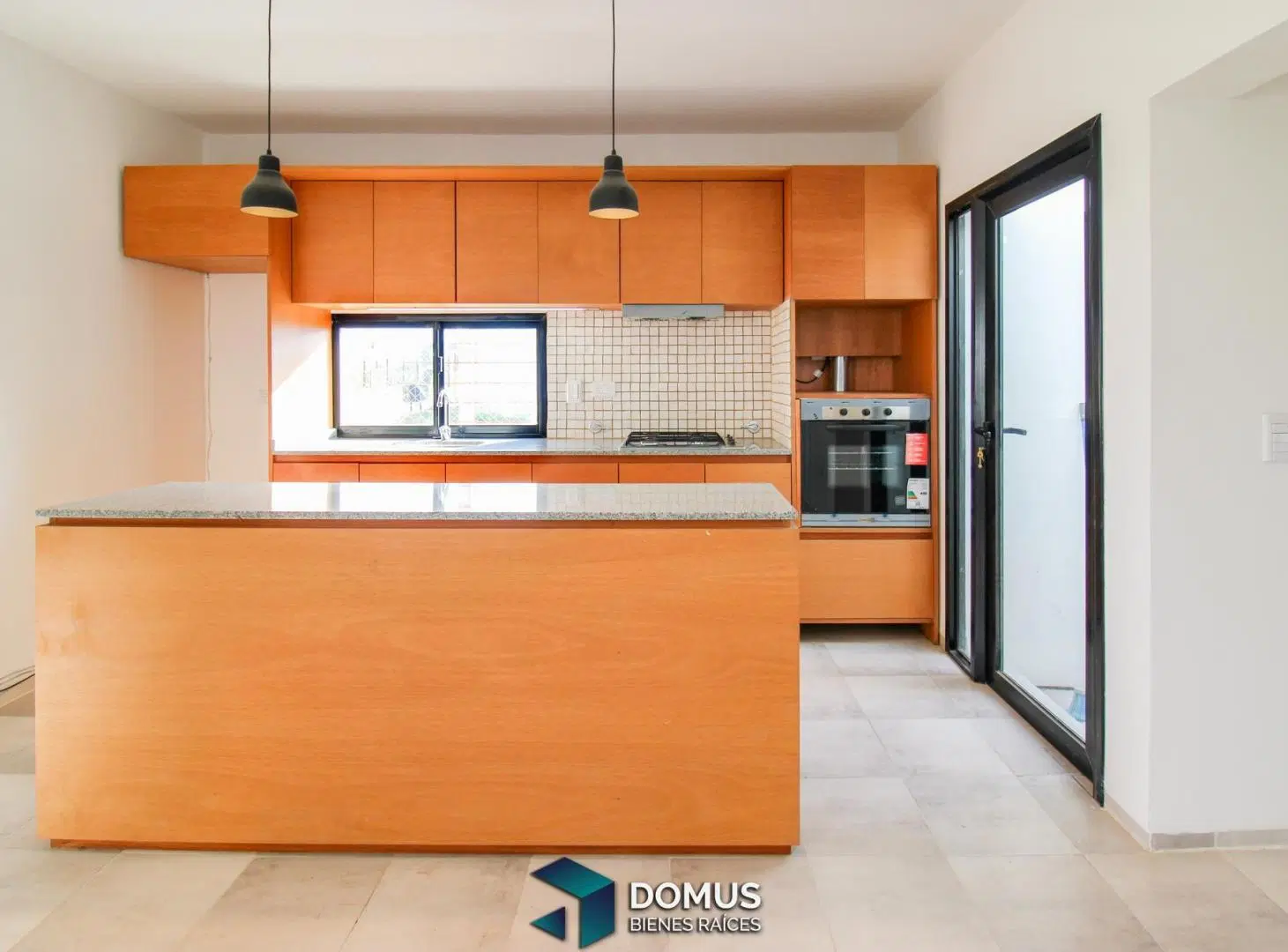 VENTA CASA A ESTRENAR EN EKO DISTRITO 4