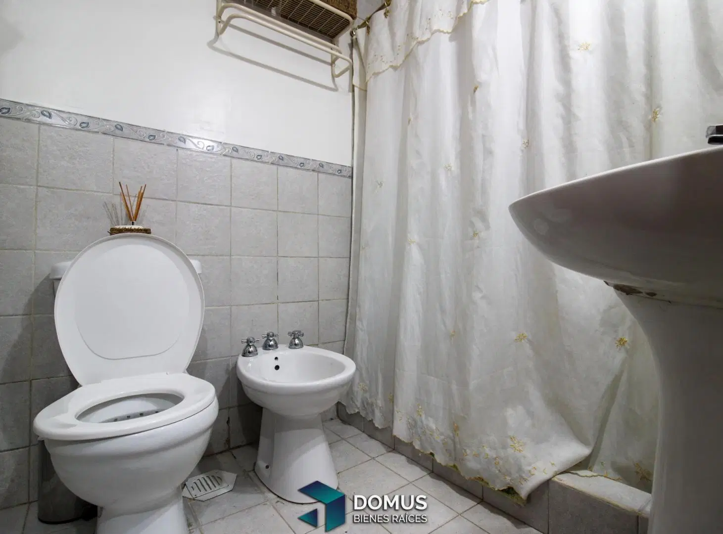 VENTA DEPARTAMENTO PLANTA BAJA BARRIO CASINO 8