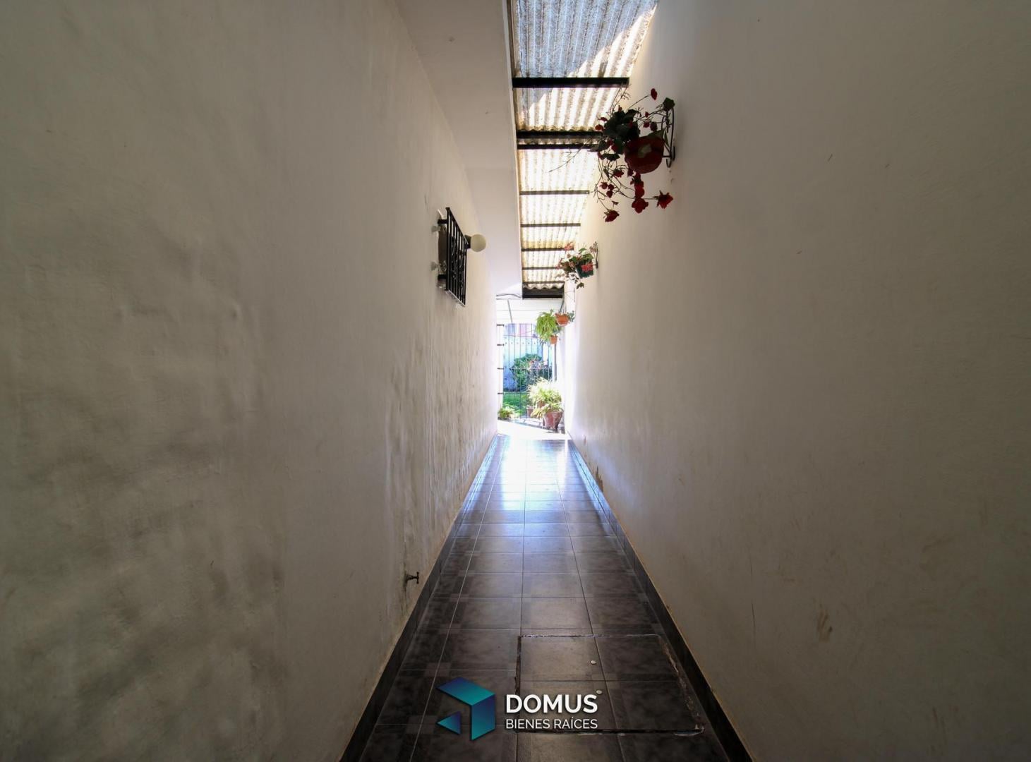 Foto de VENTA CASA - AV. SOLIS PIZARRO, imagen 5