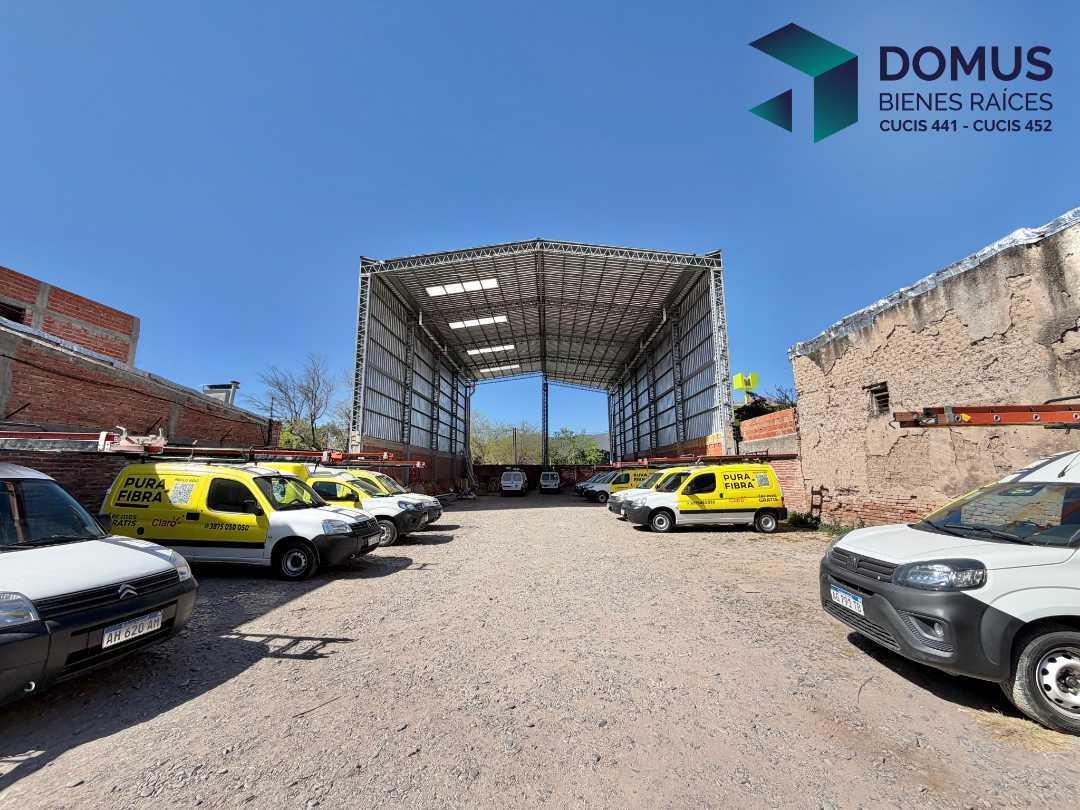 Foto de VENTA GALPON ALBERDI AL 1100, imagen 1