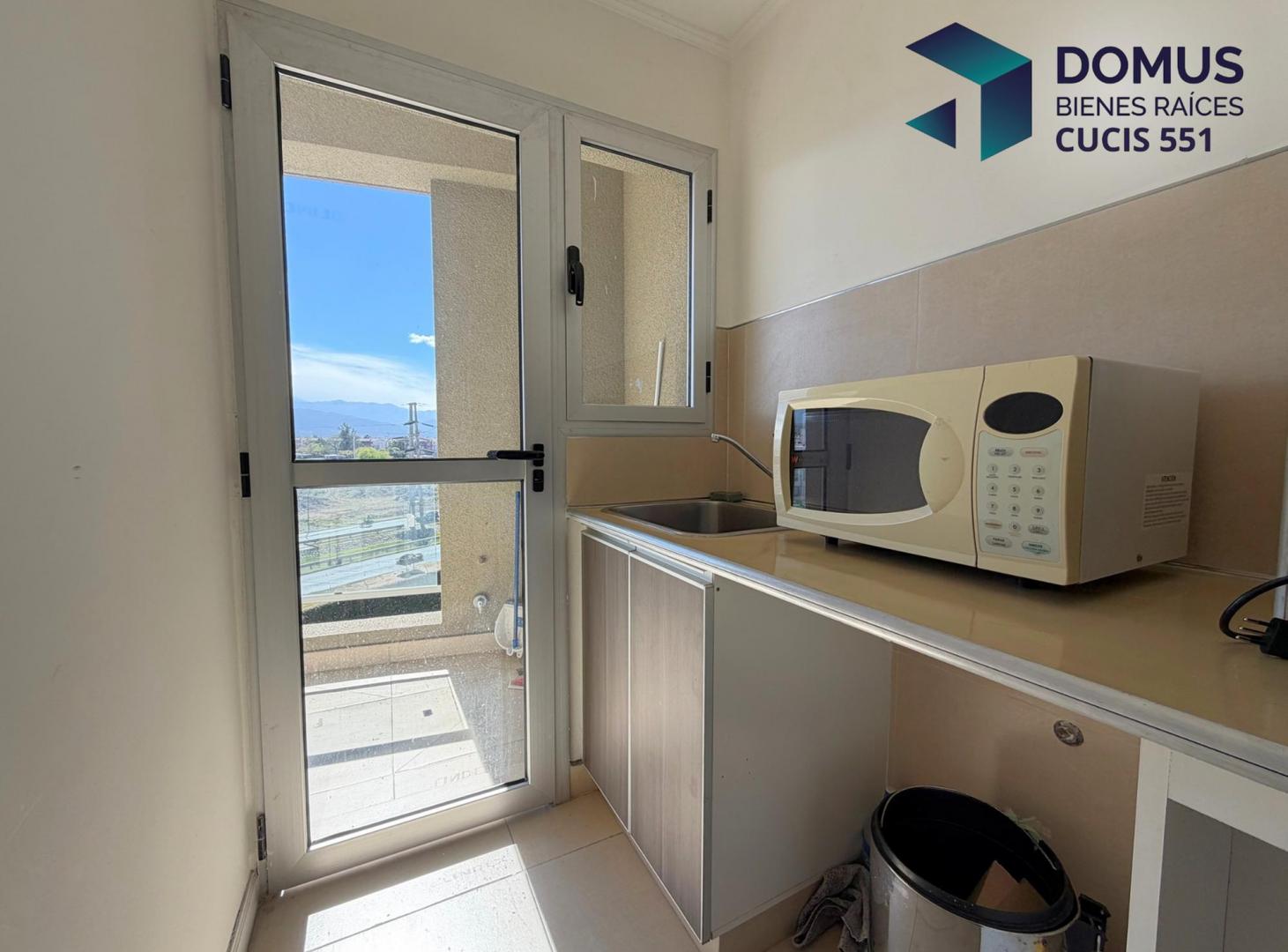 Foto de ALQUILER DEPARTAMENTO 1 DORMITORIO AMOBLADO CON COCHERA, imagen 4