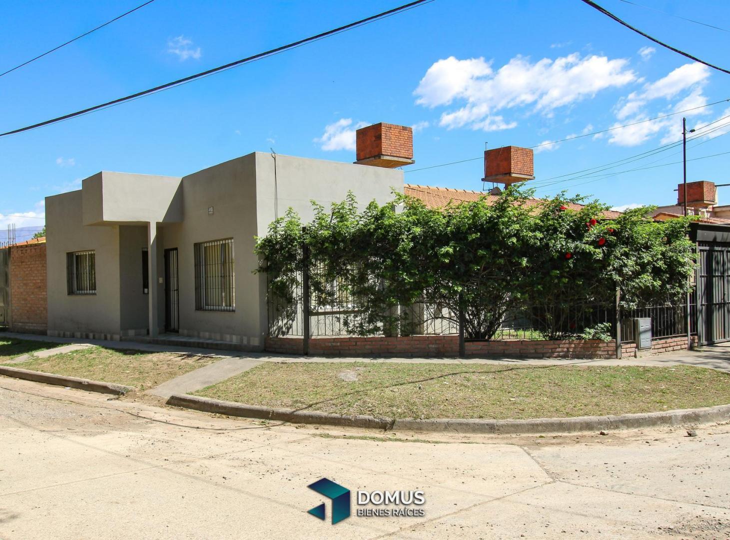 Foto de VENTA CASA ESQUINA EN BARRIO AMPLIACIÓN LOS CEIBOS, imagen 2
