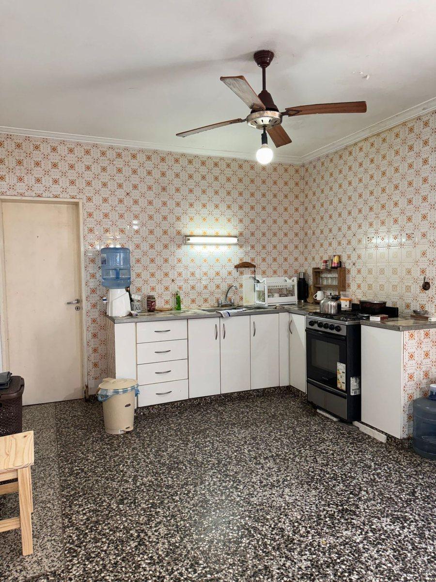 Casa en Venta en Pehuajó con Galpón 1